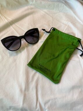 kate spade Black Cat-Eye Sunglasses with Green Pouch Samantha